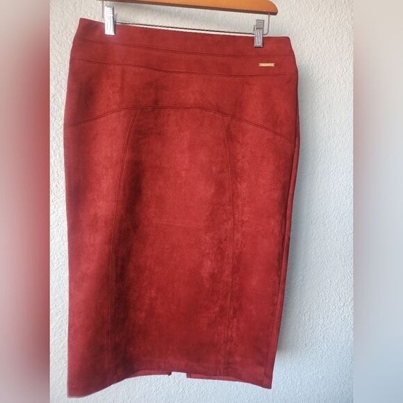 ANDREW MARC faux suede Red Pencil Skirt full control waistband dark Rust Orange - Picture 2 of 10
